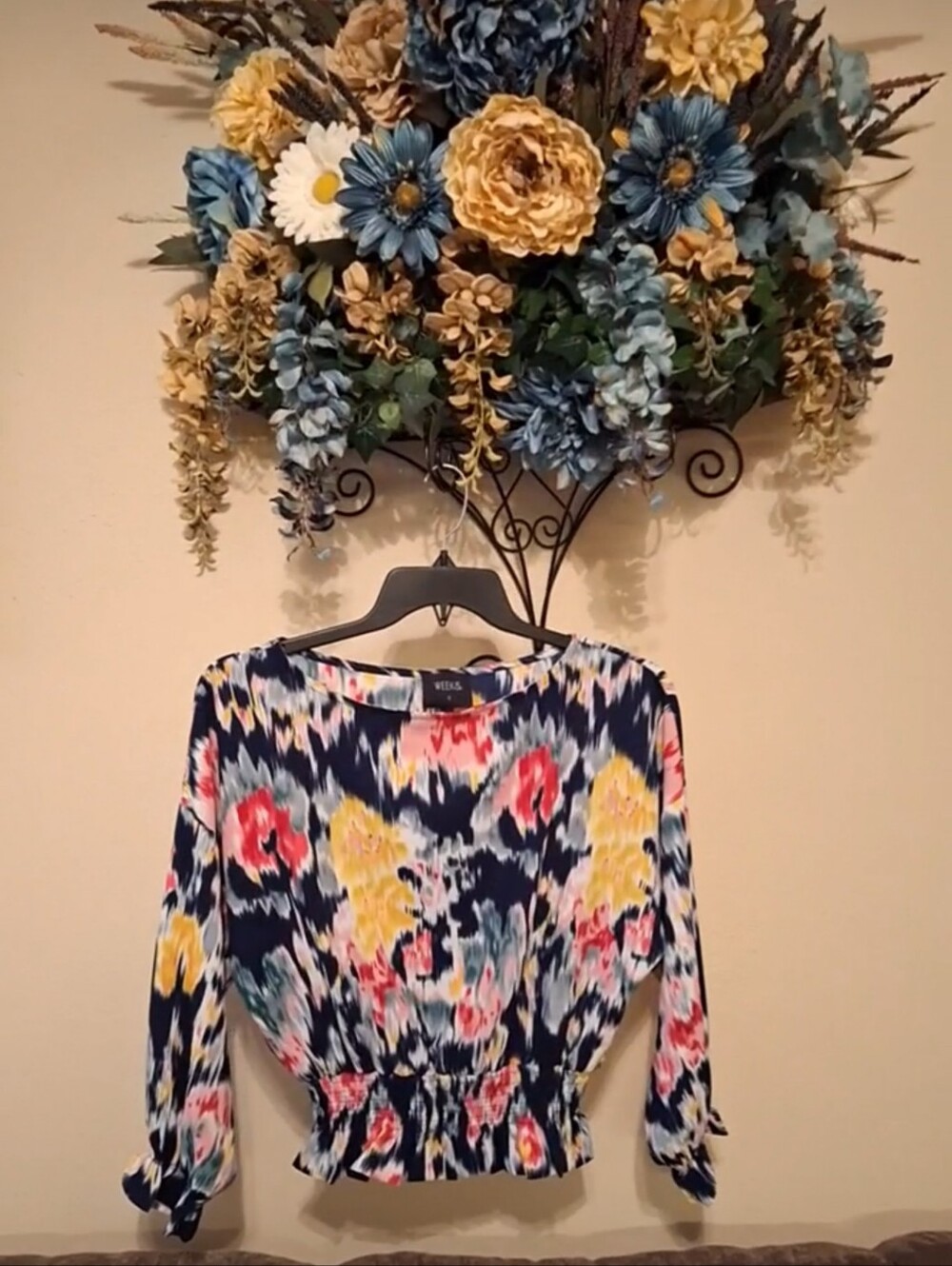 🔥🔥CLEARANCE🔥🔥 Floral Pink &  Blue Ruched Long Sleeve Blouse. NWOT Size S